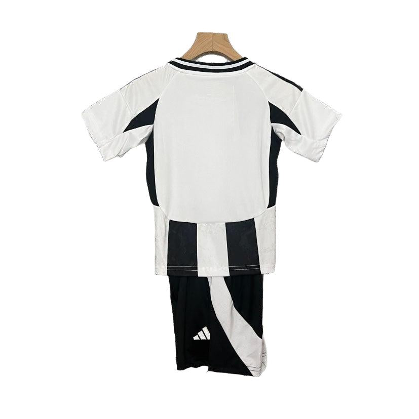 Juventus 2024/25 Home Kit Kids