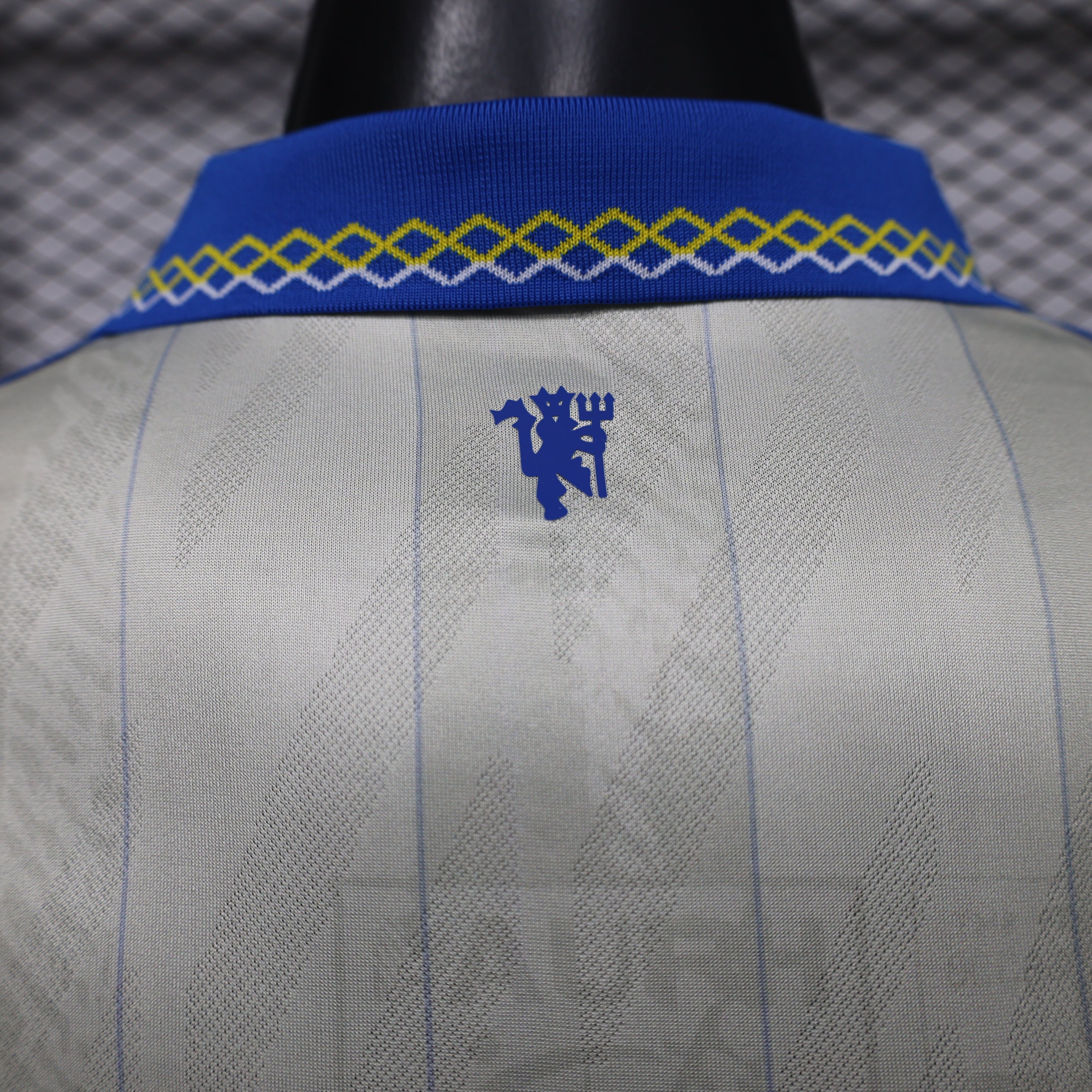 Manchester United "Royal Ivory" Limited Jersey
