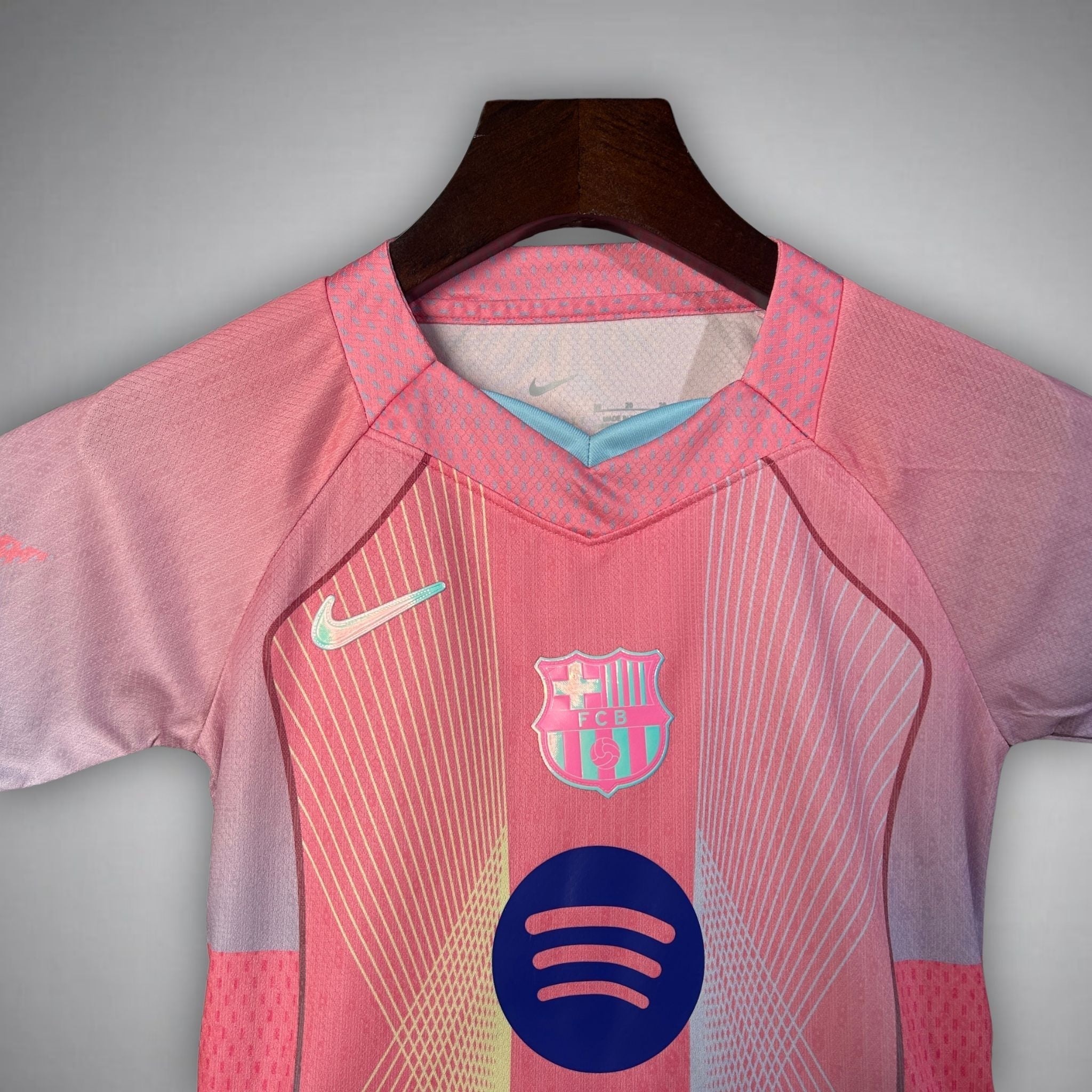 Barcelona "Aurora" Premium Kids Size Kit - FutKulture