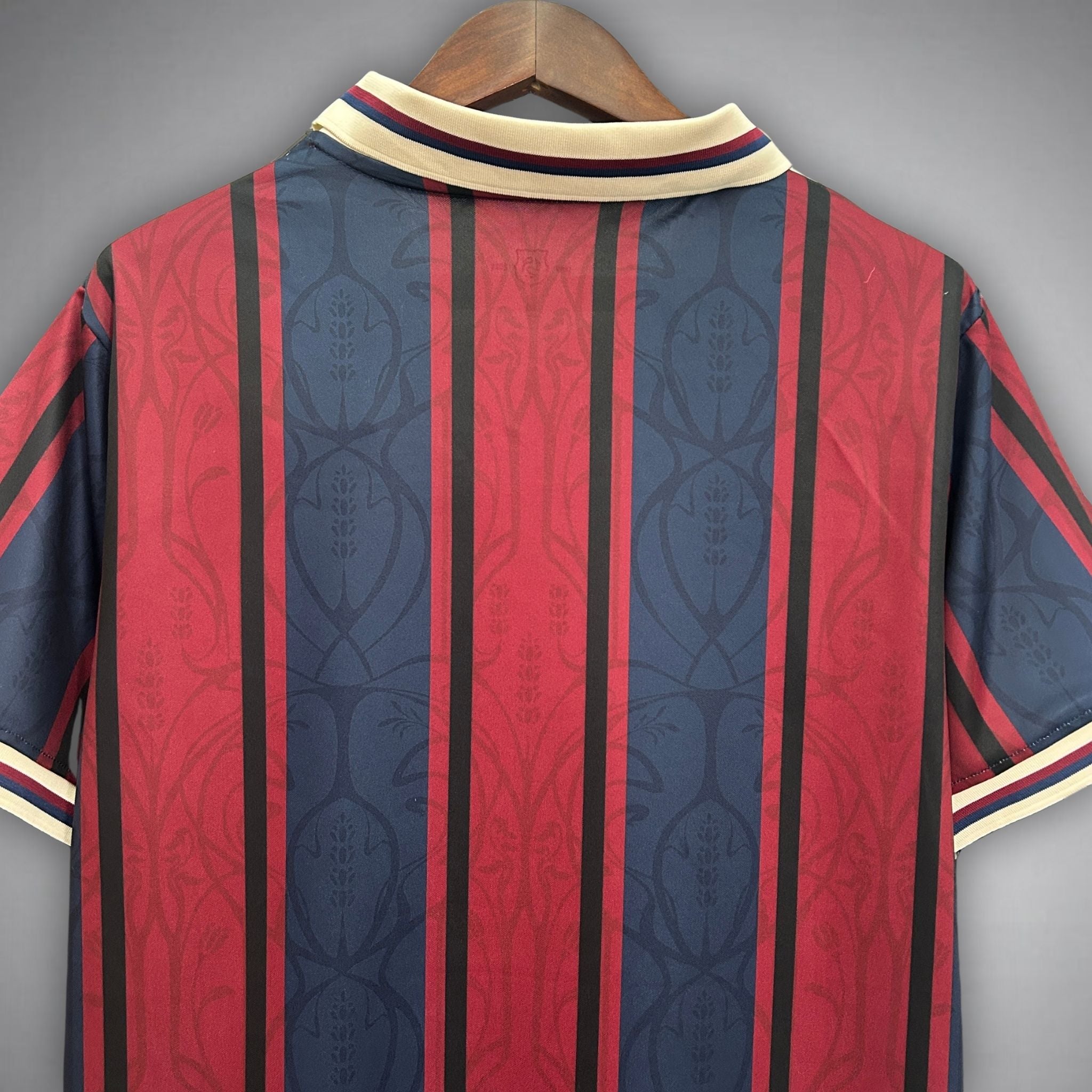 Barcelona "Catalan Roots" Premium Kit - FutKulture