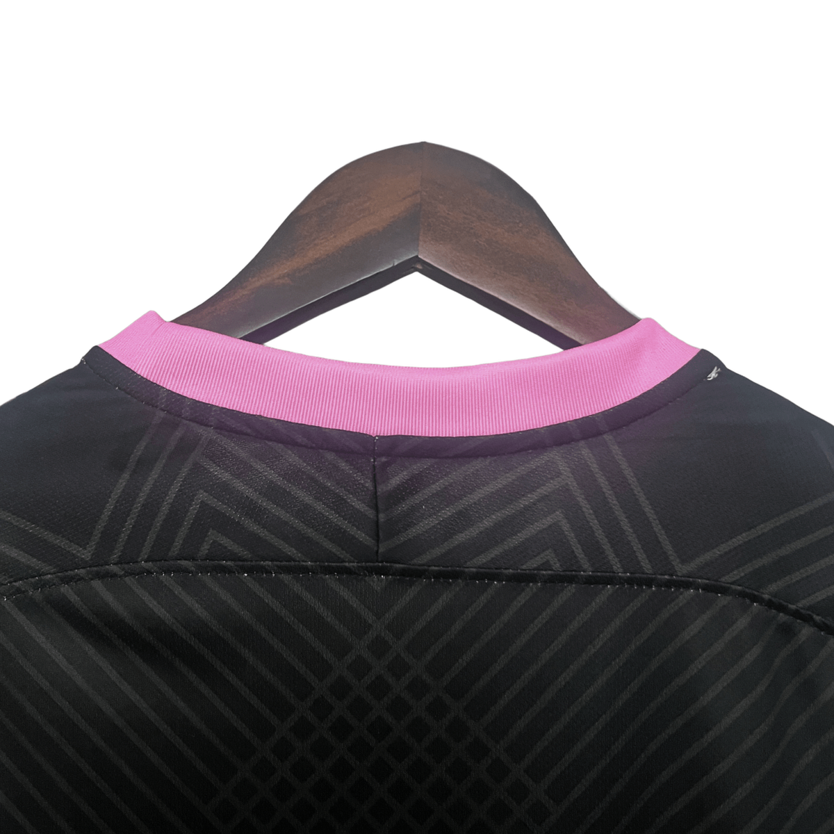 Inter Milan "Serpente Rosa" Premium Kit - FutKulture