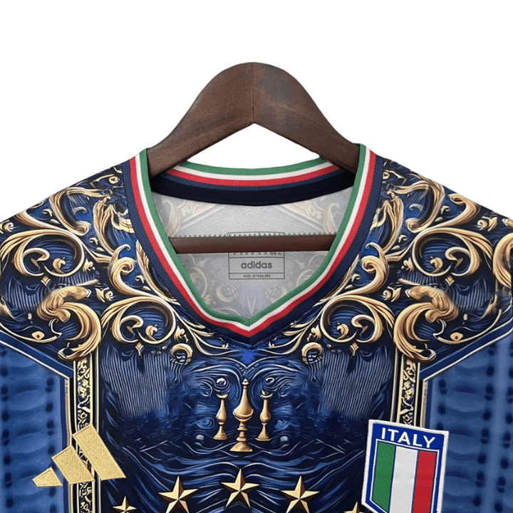 Italy "Royalty" Premium Kit - FutKulture