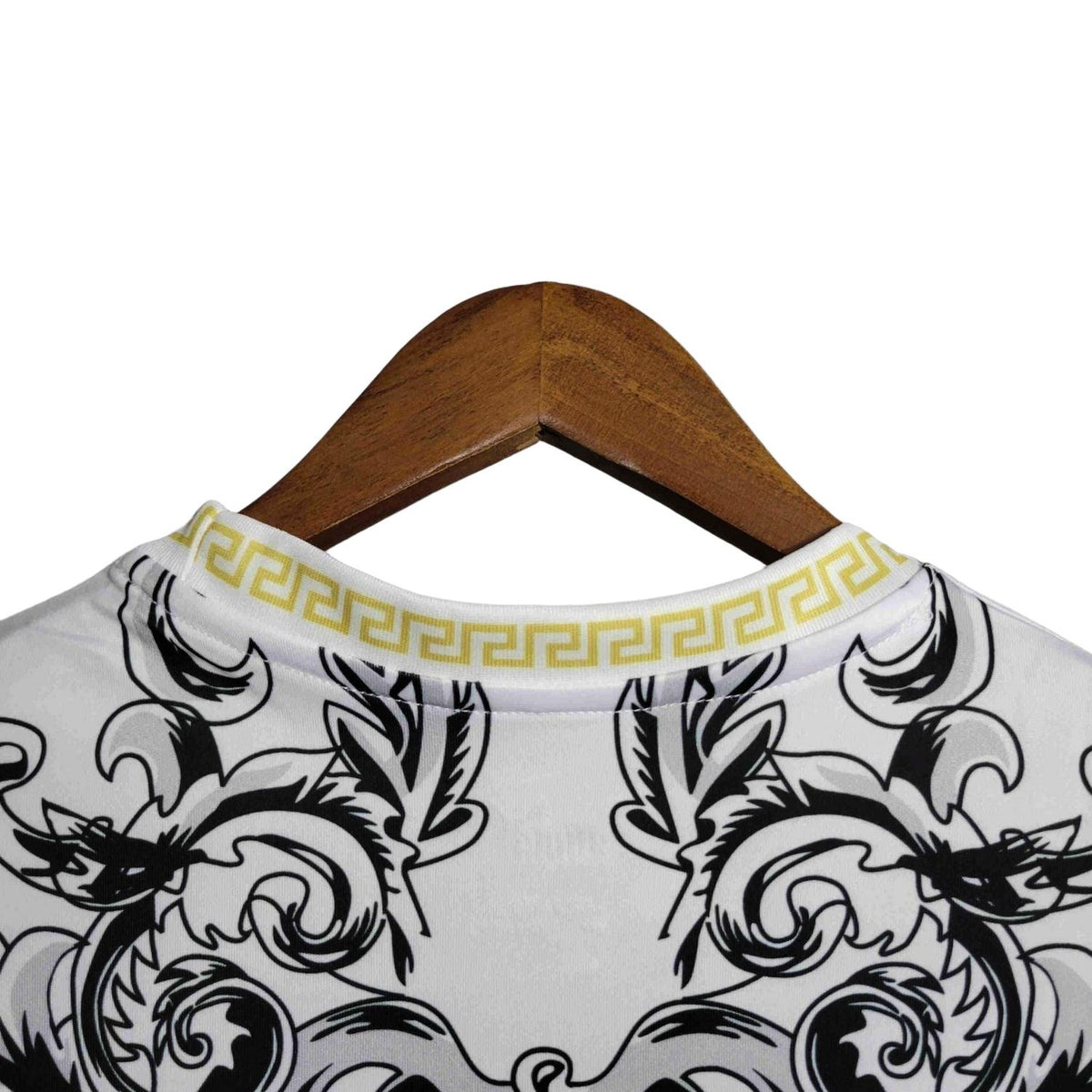 Italy "Versace" Premium White Kit - FutKulture
