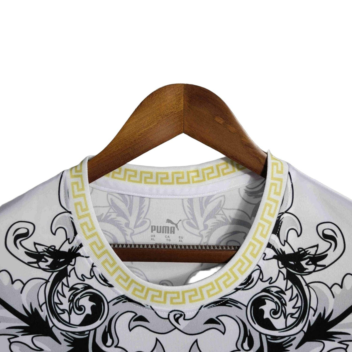 Italy "Versace" Premium White Kit - FutKulture