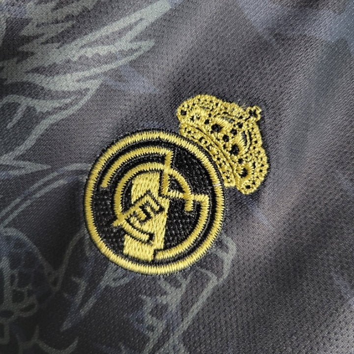 Real Madrid "Dragon Negro" Premium Kids Size Kit - FutKulture