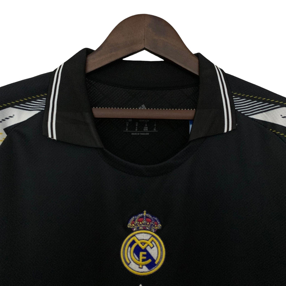 Real Madrid "Nocturno" Premium Kit - FutKulture