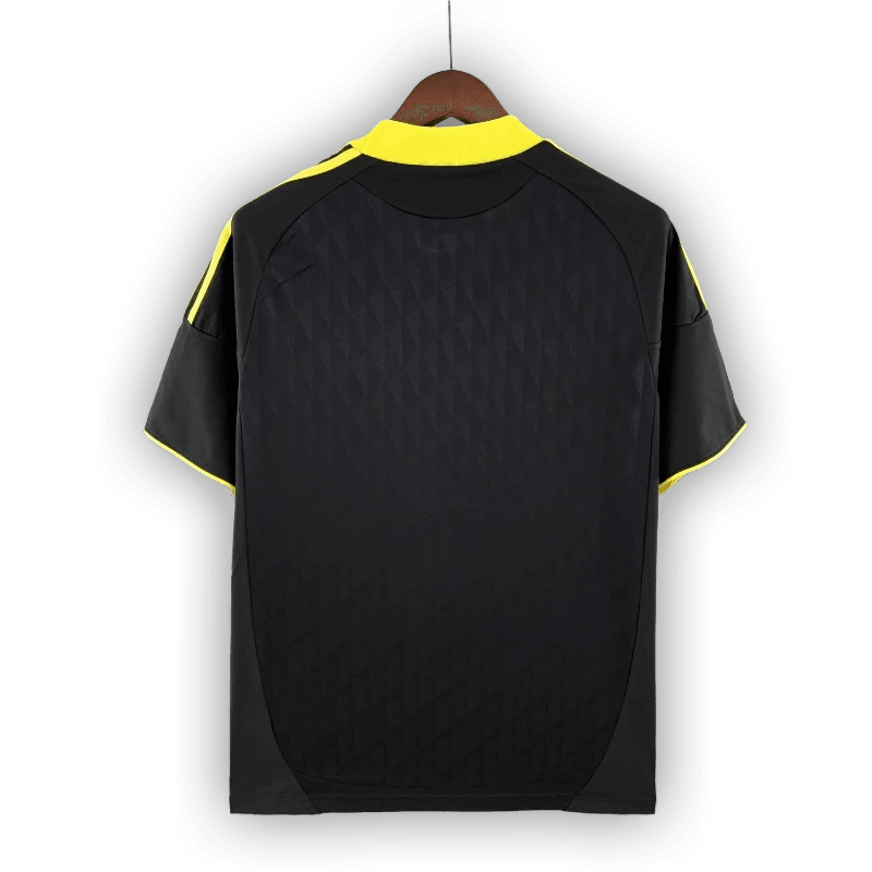 Liverpool 2010/11 Third Away