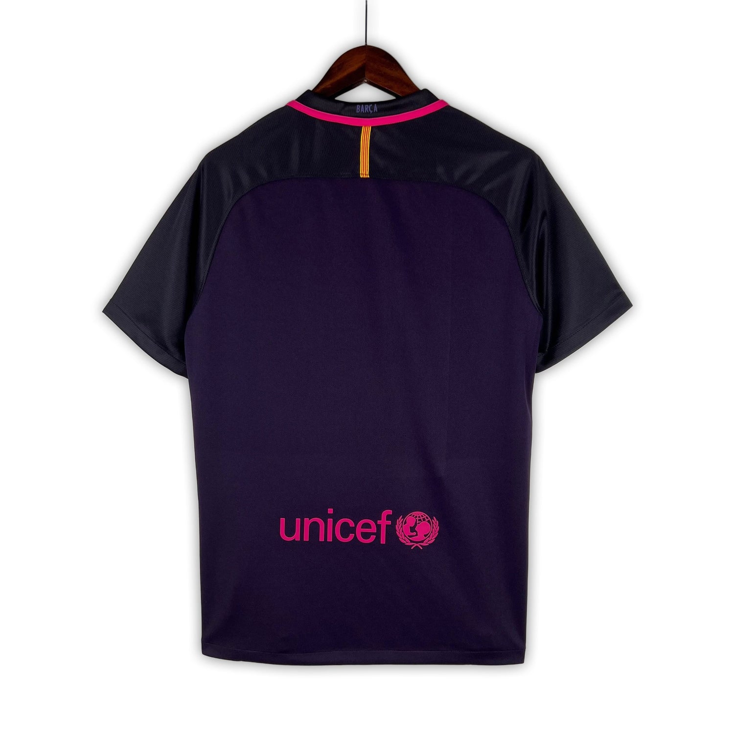 Barcelona 2016/17 Away