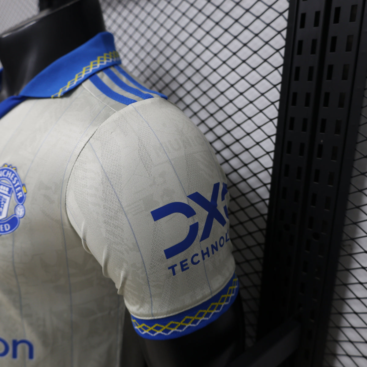 Manchester United "Royal Ivory" Limited Jersey