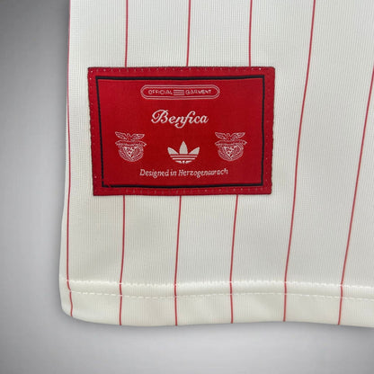 SL Benfica "Retro Stripes" Premium Kit - FutKulture