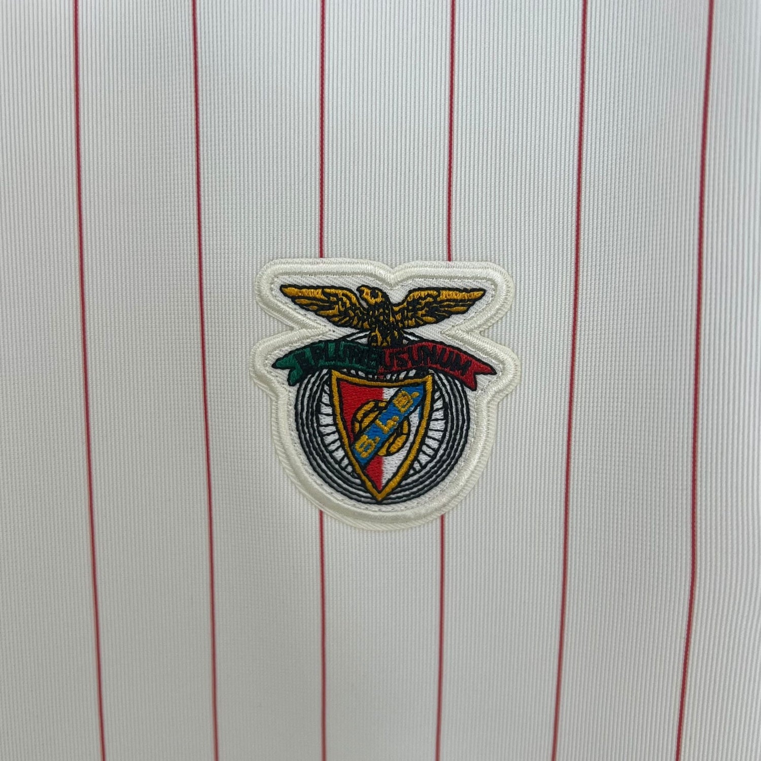 SL Benfica "Retro Stripes" Premium Kit - FutKulture