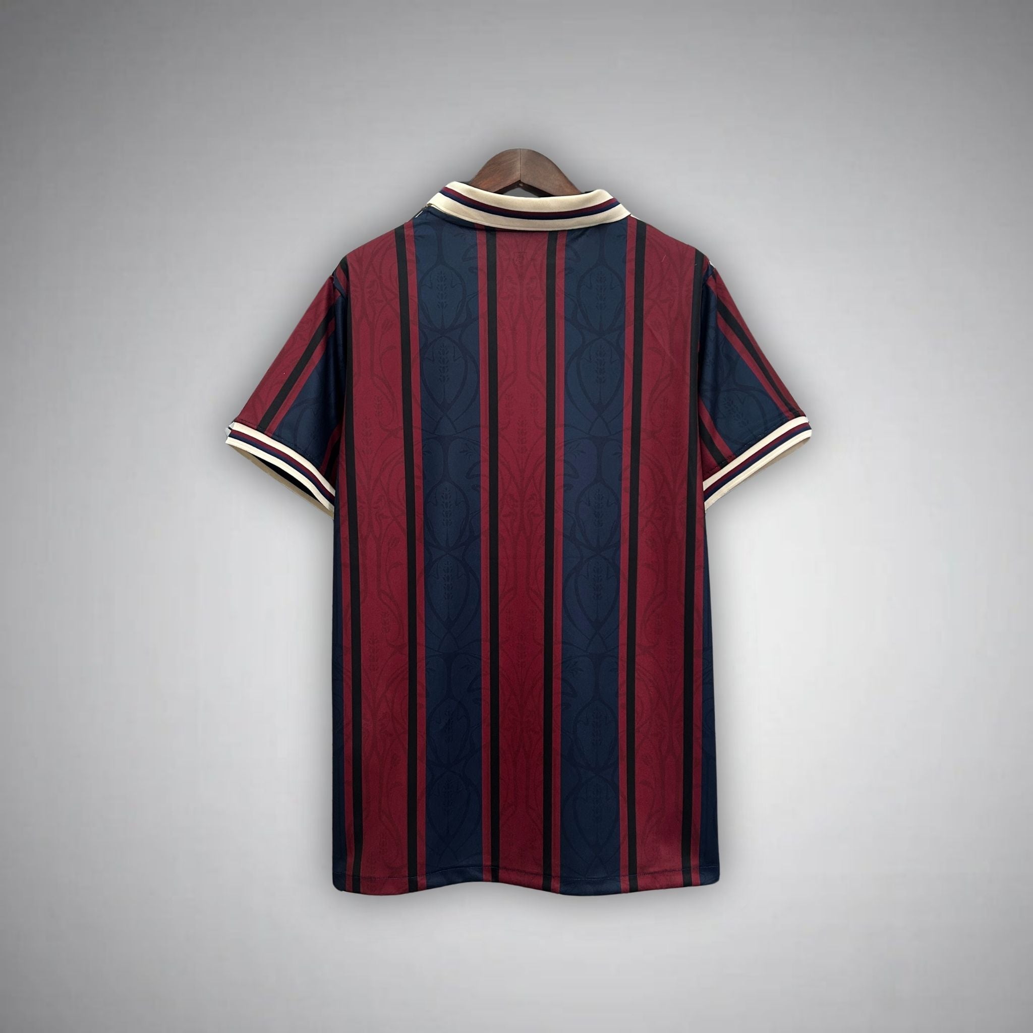 Barcelona "Catalan Roots" Premium Kit - FutKulture
