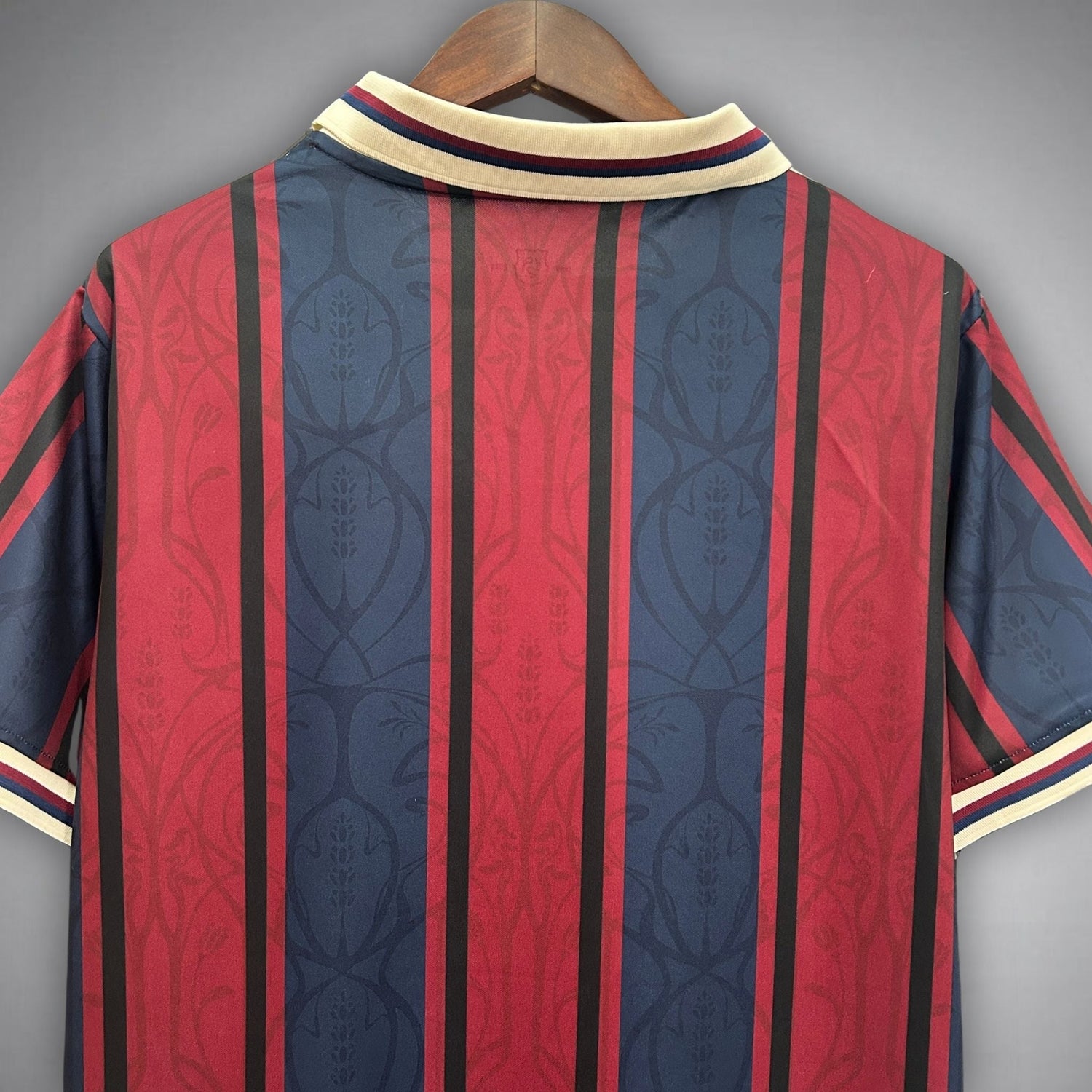 Barcelona "Catalan Roots" Premium Kit - FutKulture