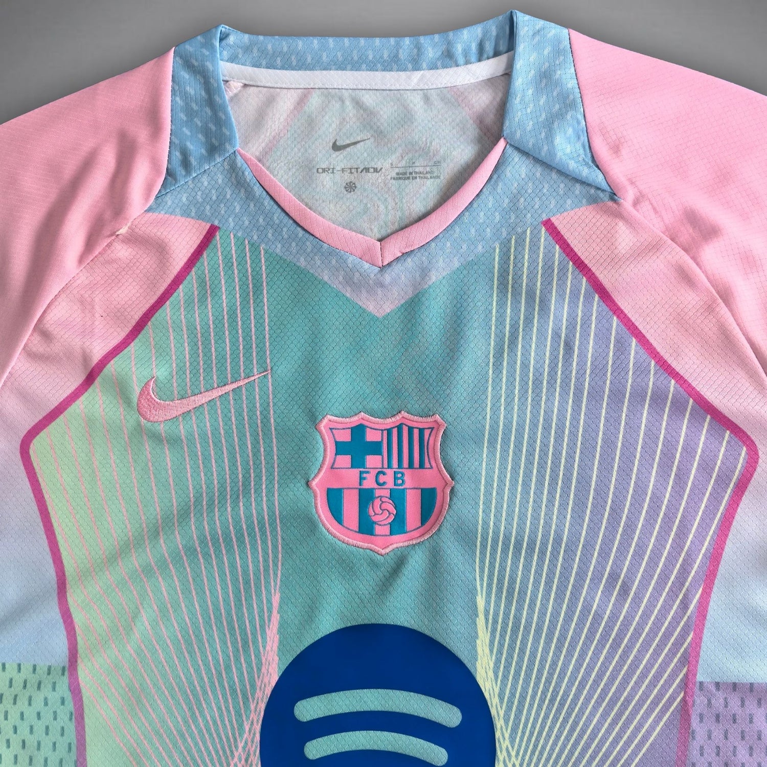 Barcelona "Dreamwave" Premium Kit - FutKulture