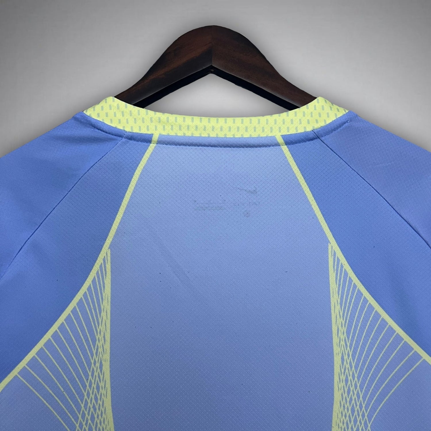 Barcelona "Voltage" Premium Kit - FutKulture