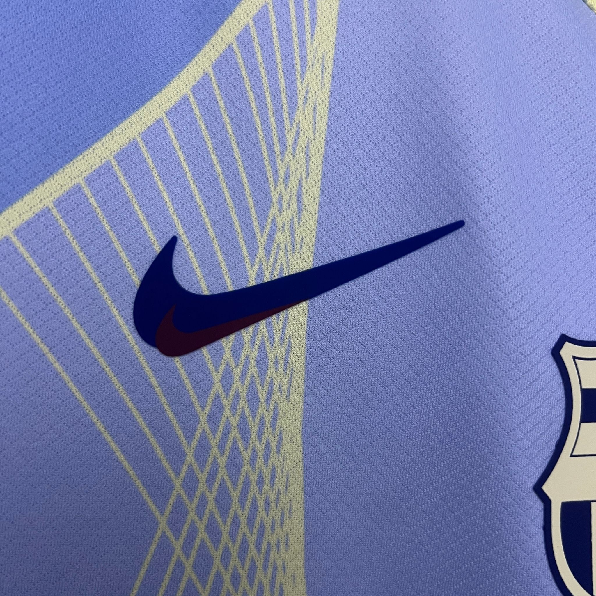 Barcelona "Voltage" Premium Kit - FutKulture