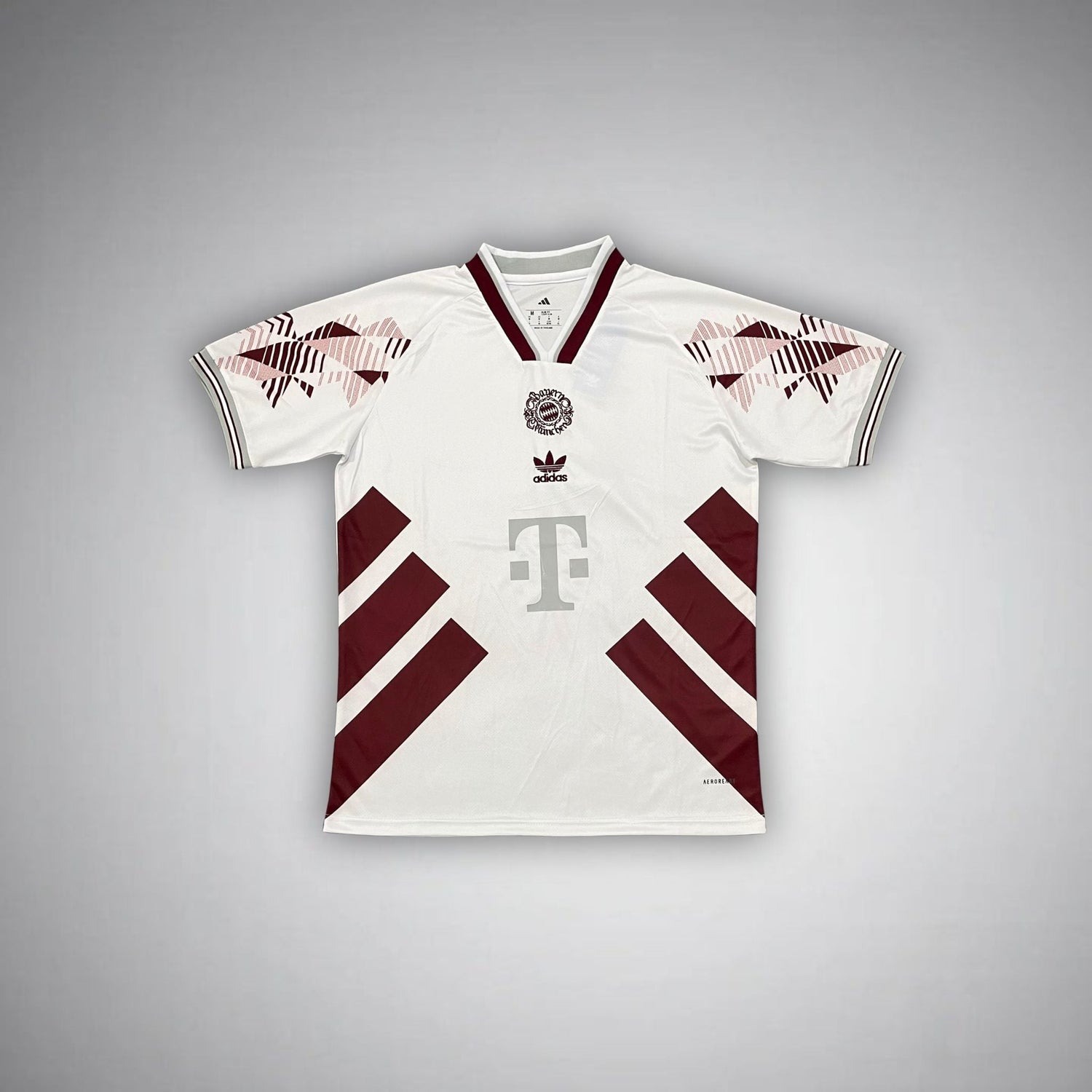 FC Bayern "Mia San Luxe" Premium Kit - FutKulture