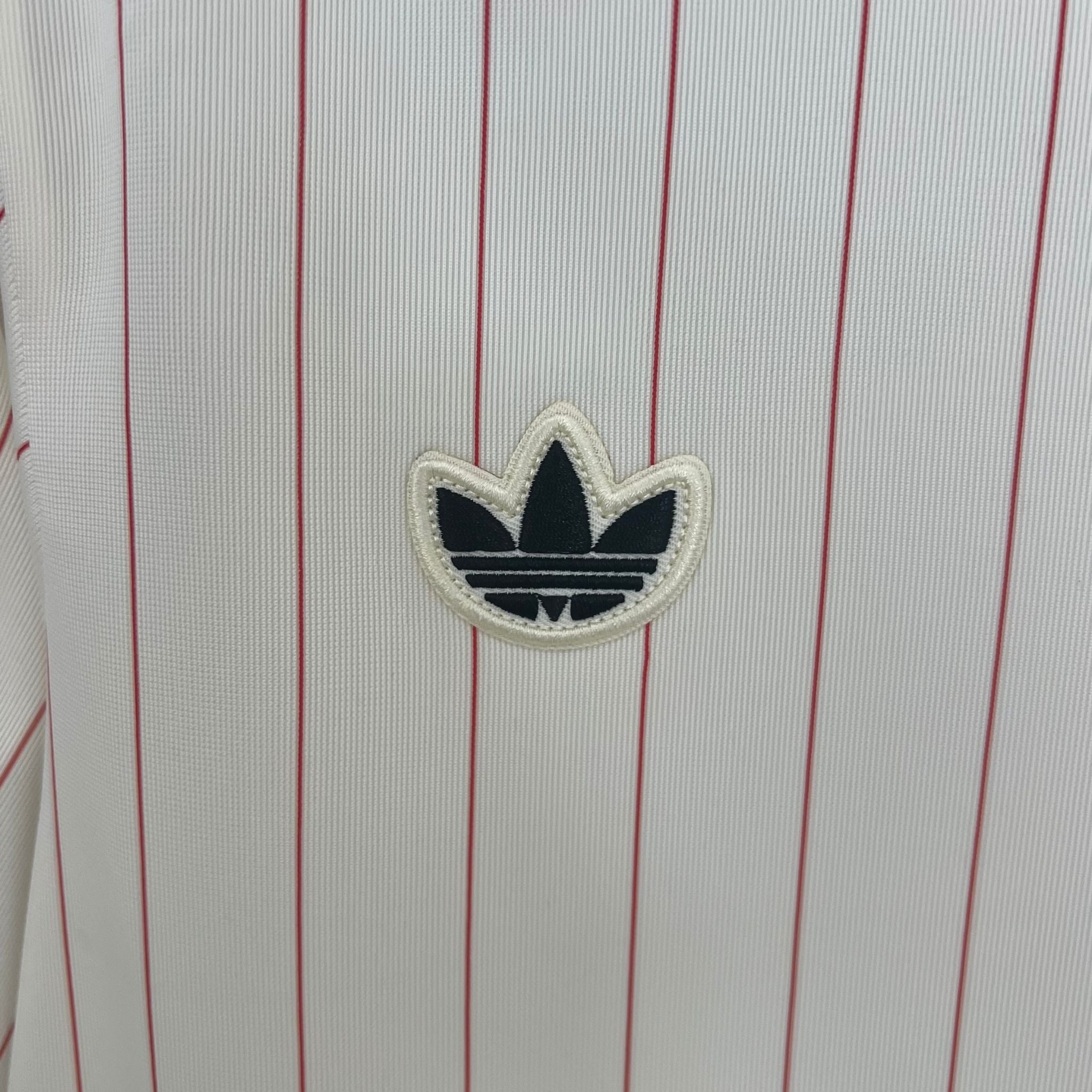 SL Benfica "Retro Stripes" Premium Kit - FutKulture