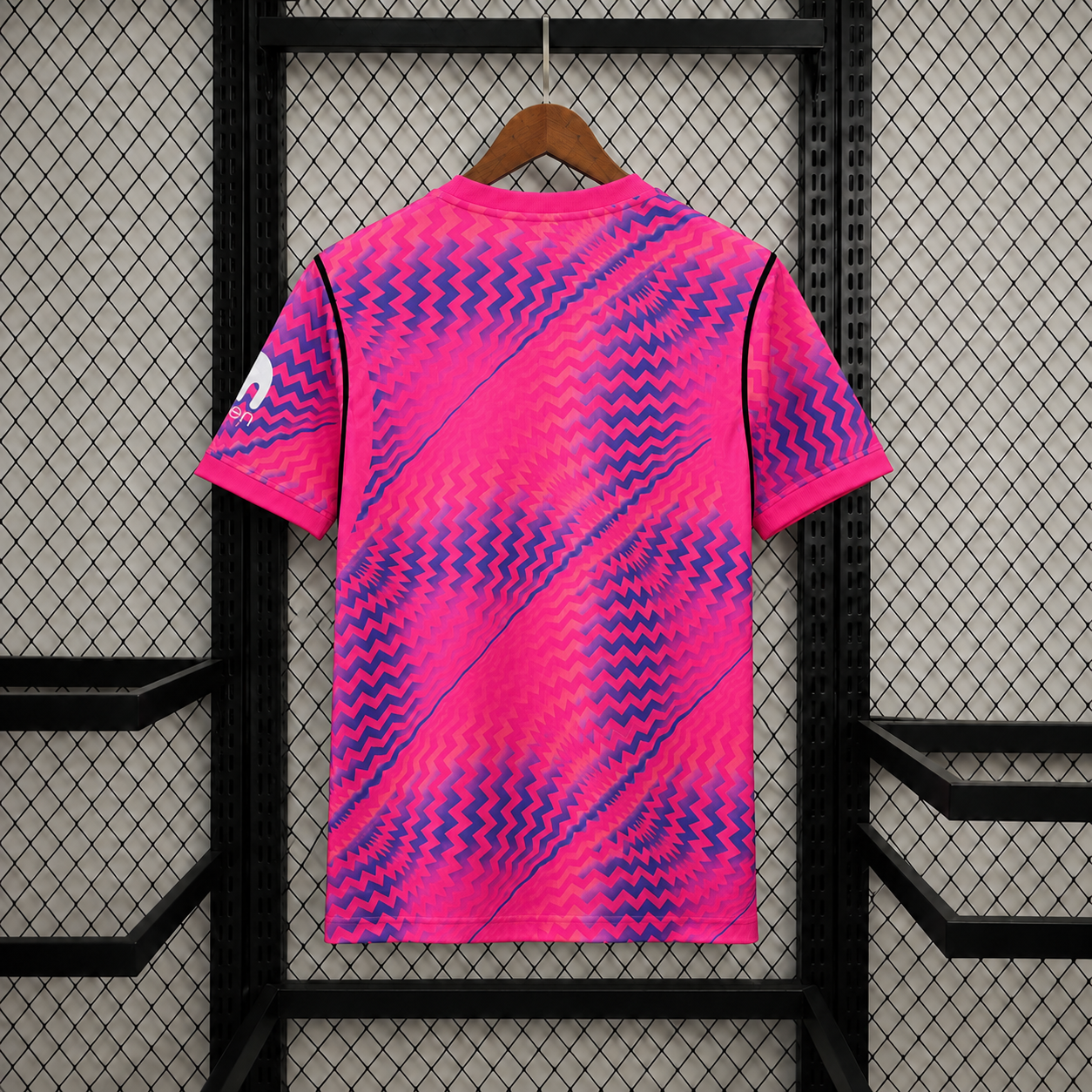 2026/2027 Tottenham Hotspur Goalkeeper Pink Football Shirt